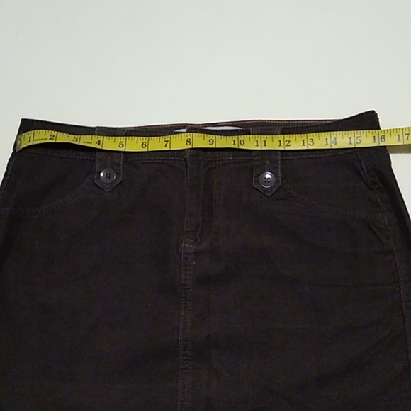 Corduroy skirt in deep rich brown color, great condition - Picture 3 of 7